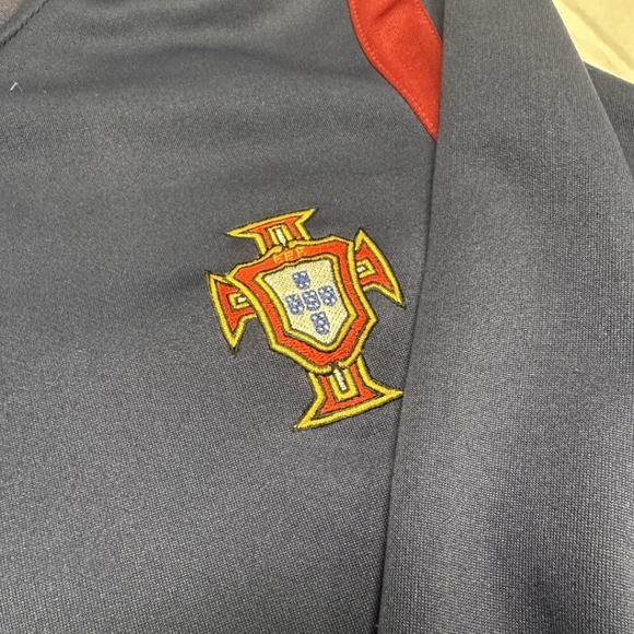Vintage Nike Portugal Track Jacket • Team Sports • Full Zip • Men’s L - Picture 3 of 7